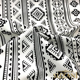 Siyah Beyaz Modern Etnik Desenli Kumaş